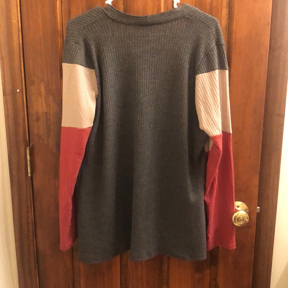 Cardigan - Picture 2 of 3